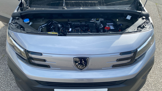 Peugeot Partner M Diesel 1.5 BlueHDi 100 Professional Plus Van - Image 8